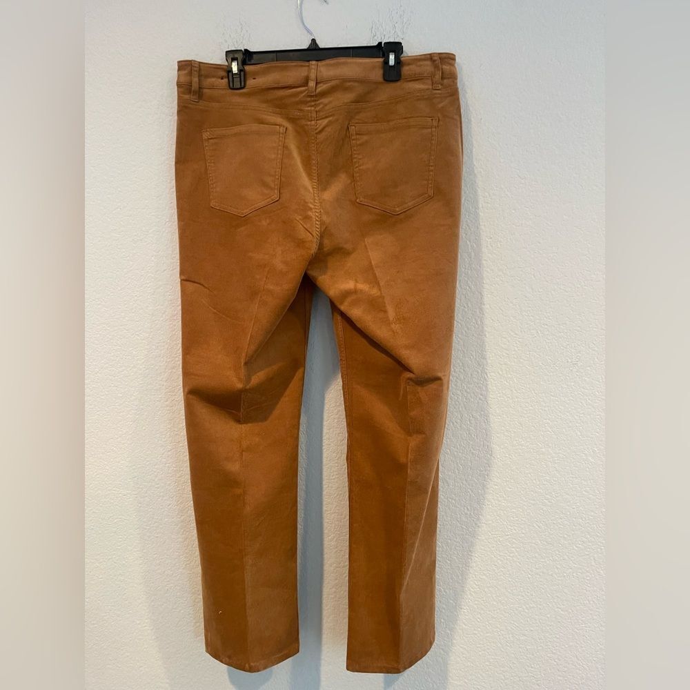 Jones New York Women's Brown Straight Leg Corduroy JeansColor: Chestnut Size: 14 - Picture 5 of 9